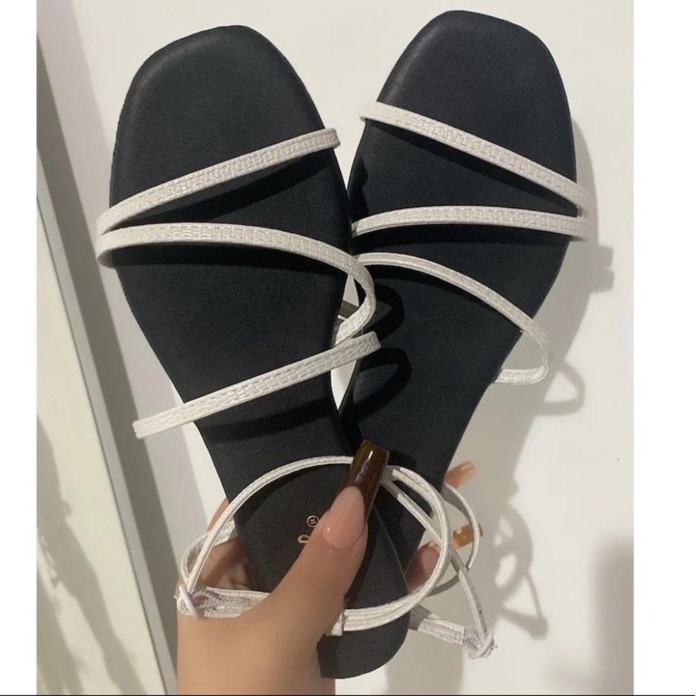 NWT!! Basic White and Black Ankle strap sandals - Picture 1 of 5